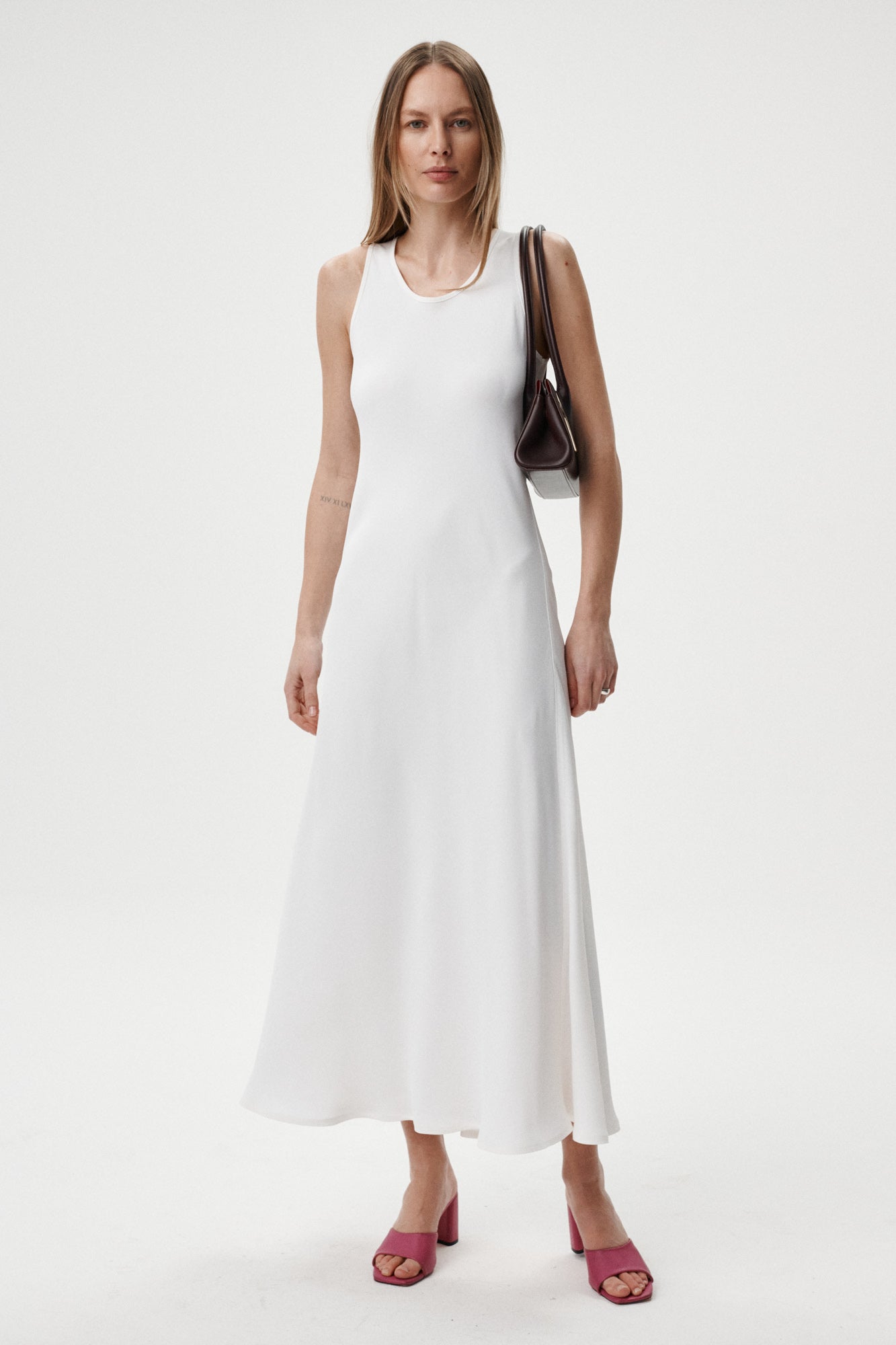 
                  
                    RAVELLE WHITE DRESS
                  
                