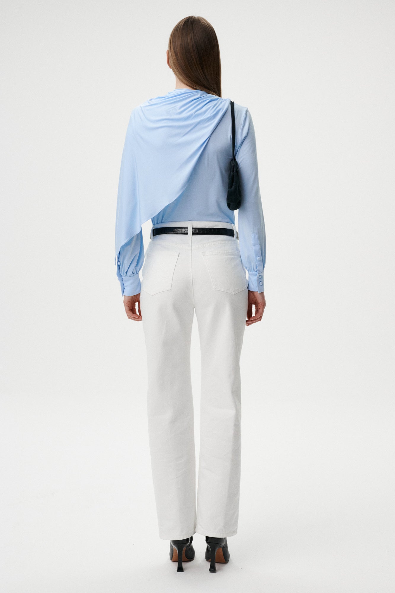 
                  
                    BIAŁE KLASYCZNE SPODNIE JEANSOWE DENIM DREAM
                  
                