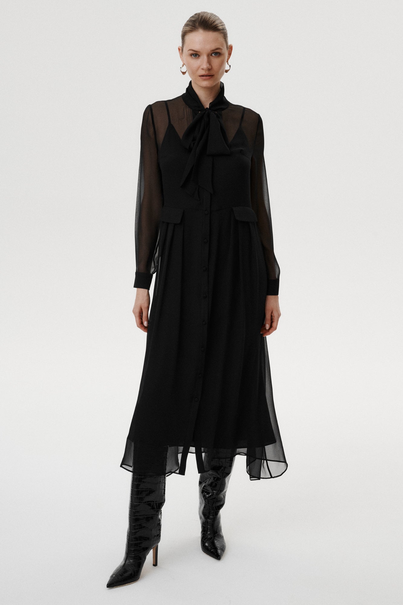 
                  
                    SILK MIDI DRESS NERISSIMA
                  
                
