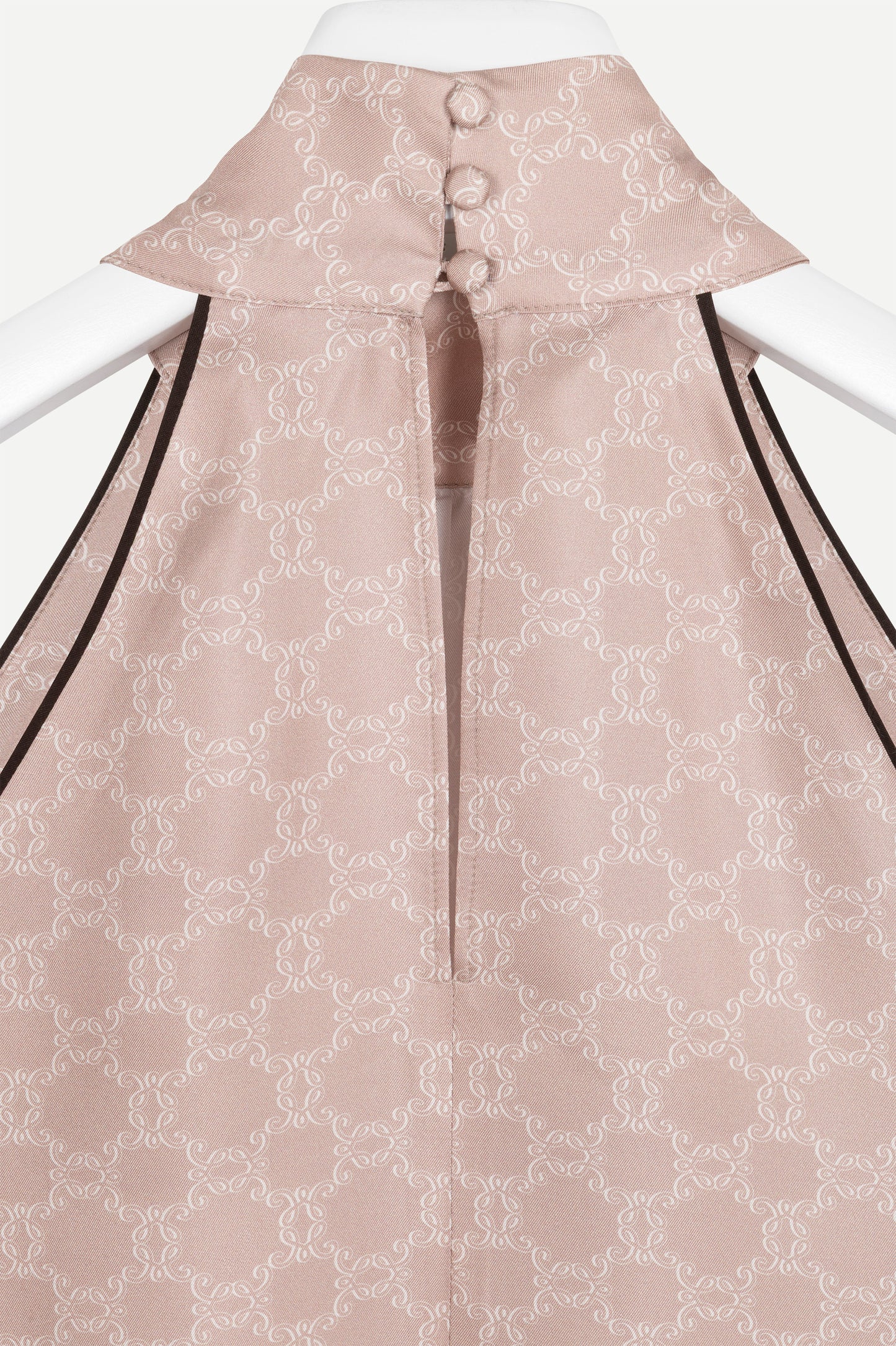 
                  
                    BEIGE MONOGRAM TOP M
                  
                