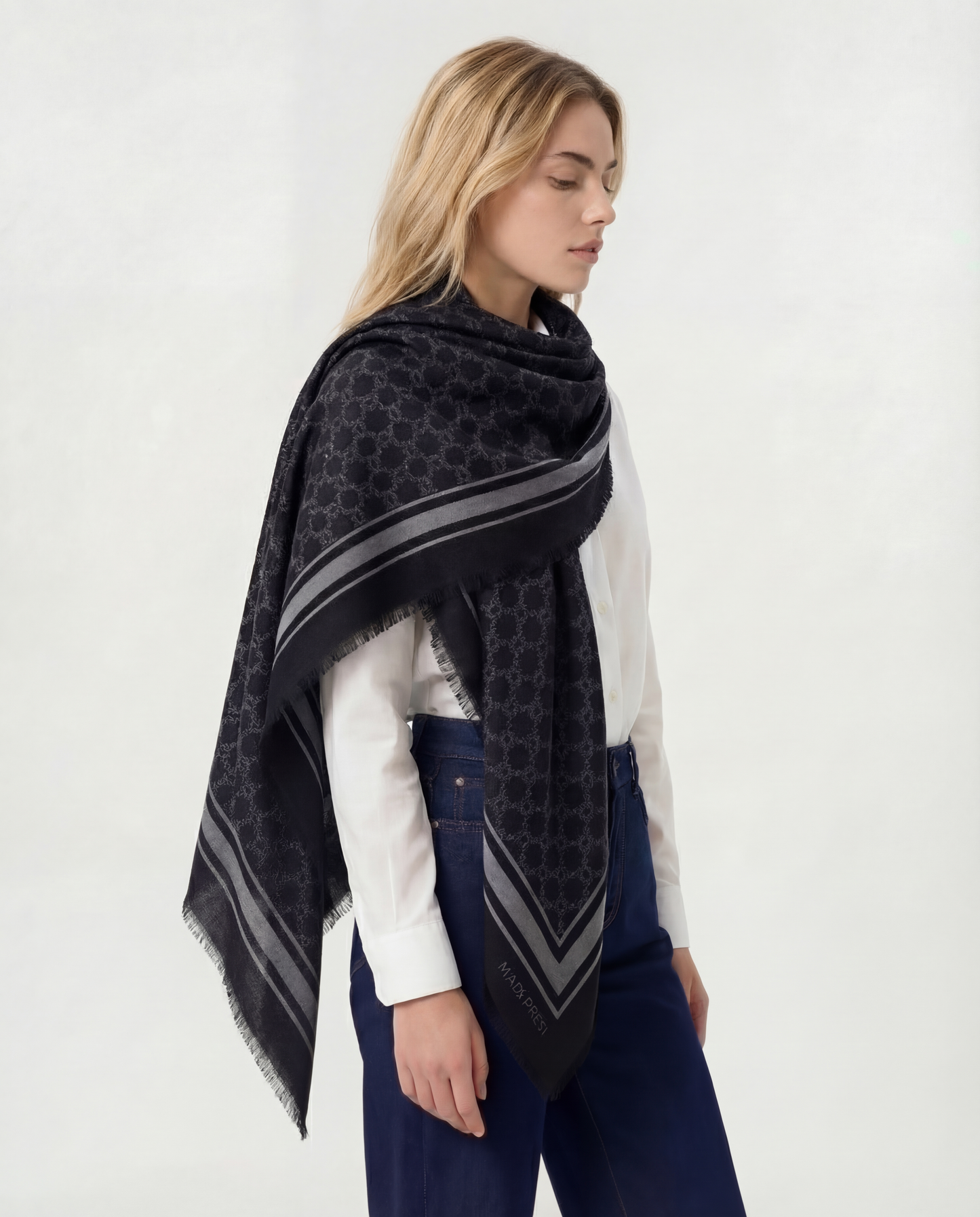 
                  
                    Black wool and silk scarf MONOGRAM M
                  
                