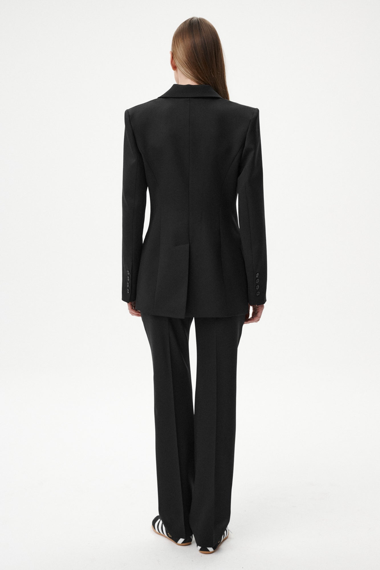 
                  
                    BLACK WOOL BLAZER SERENE
                  
                