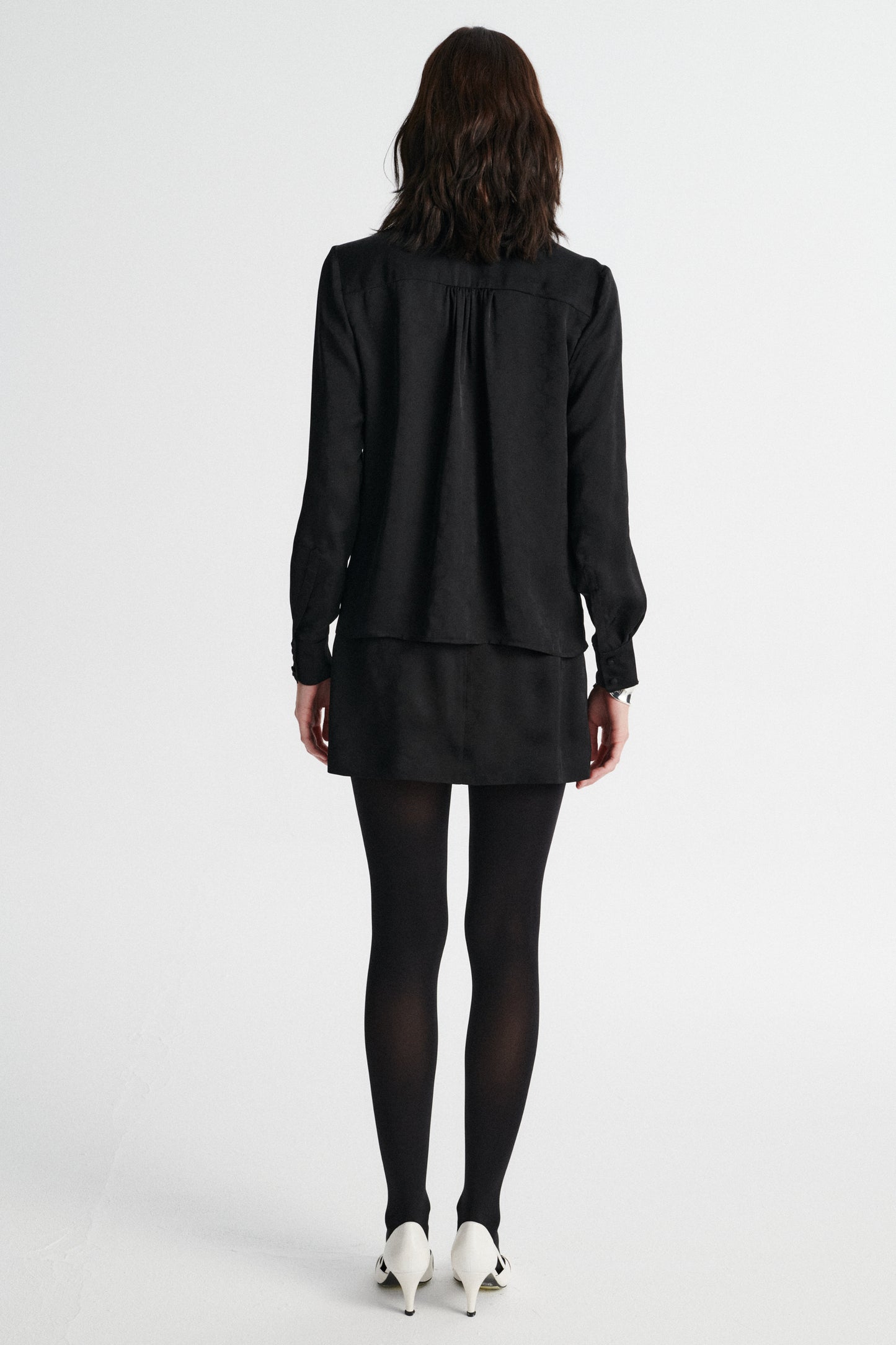 
                  
                    CZARNA SPÓDNICA MONOGRAM M OBSIDIAN
                  
                