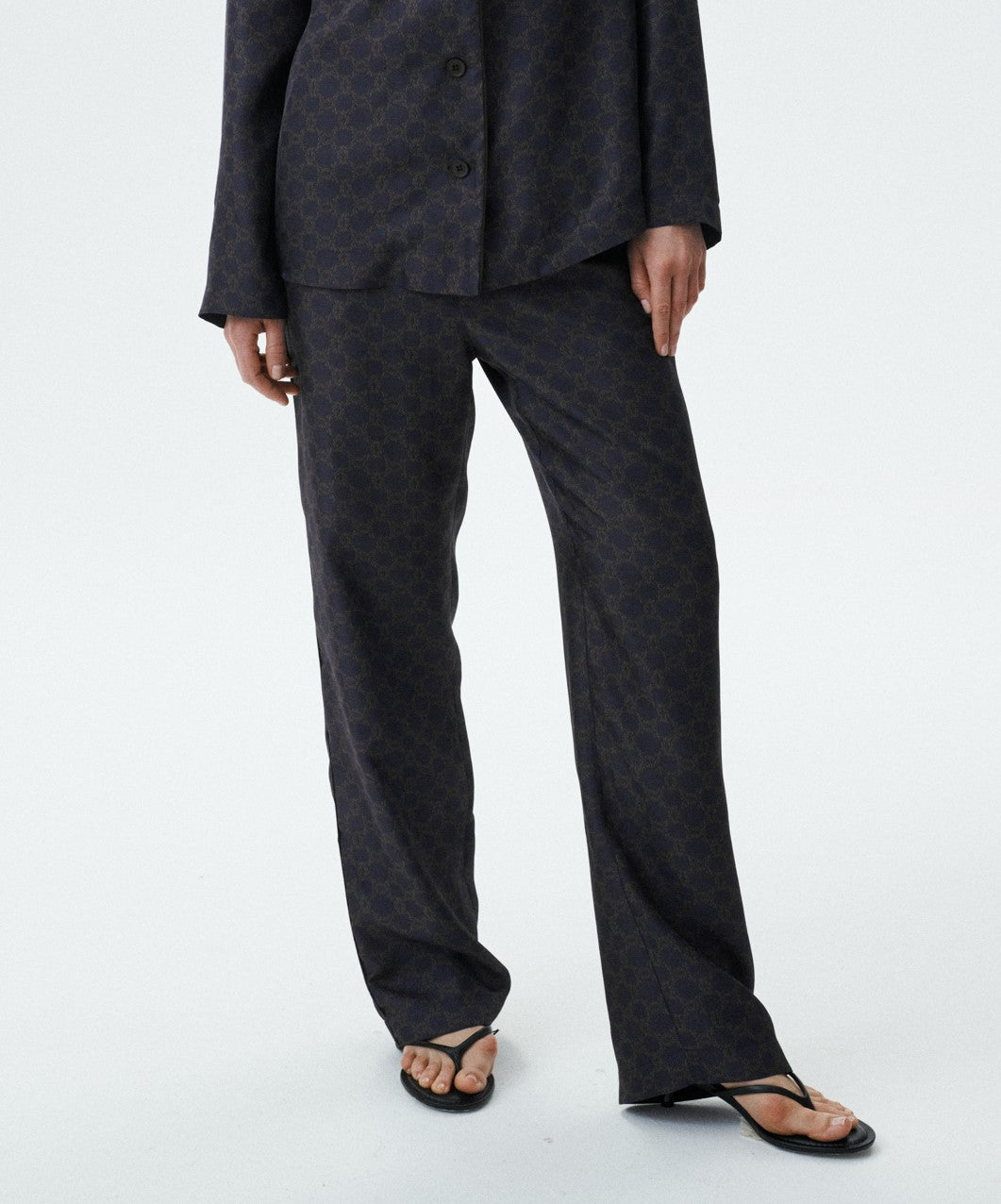 
                  
                    Brown silk trousers MONOGRAM-M
                  
                