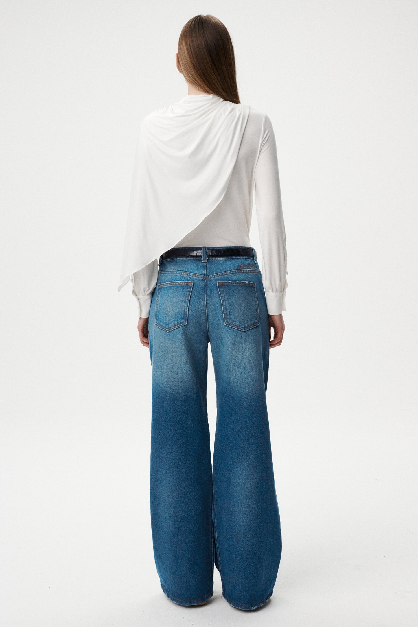 
                  
                    BLUE STRAIGHT-LEG WIDE-LEG TROUSERS URBAN EASE
                  
                