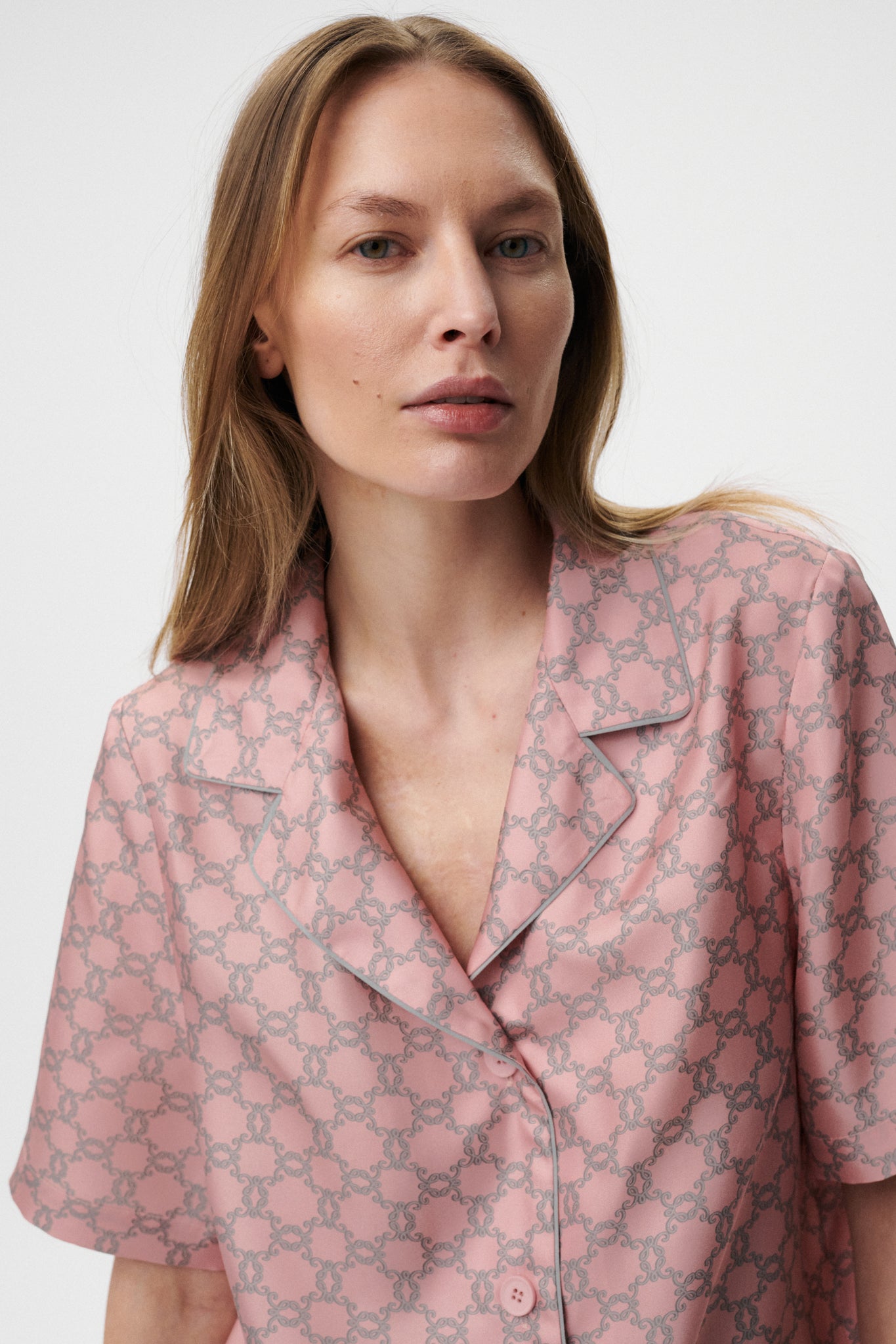 
                  
                    PINK SILK BLOUSE MONOGRAM M
                  
                