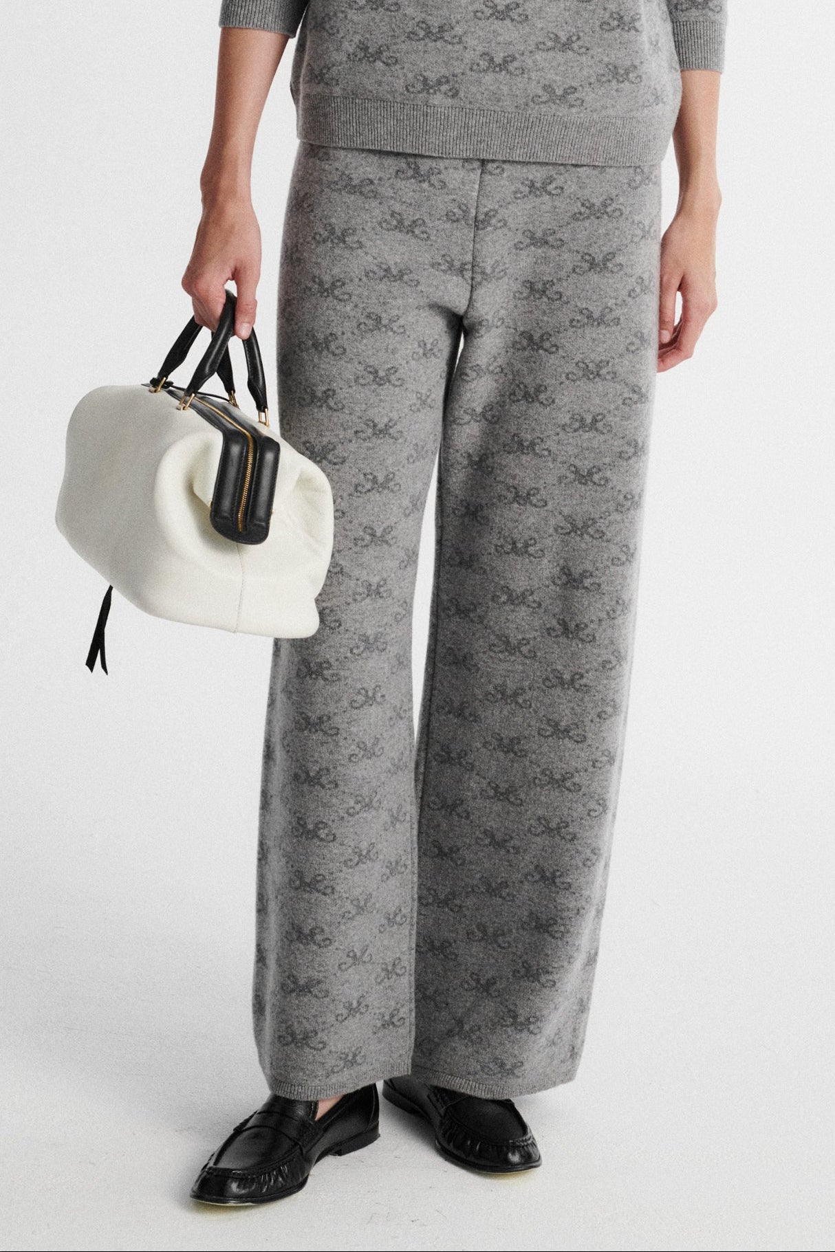 
                  
                    GREY WOOL MONOGRAM M COZY TROUSERS
                  
                