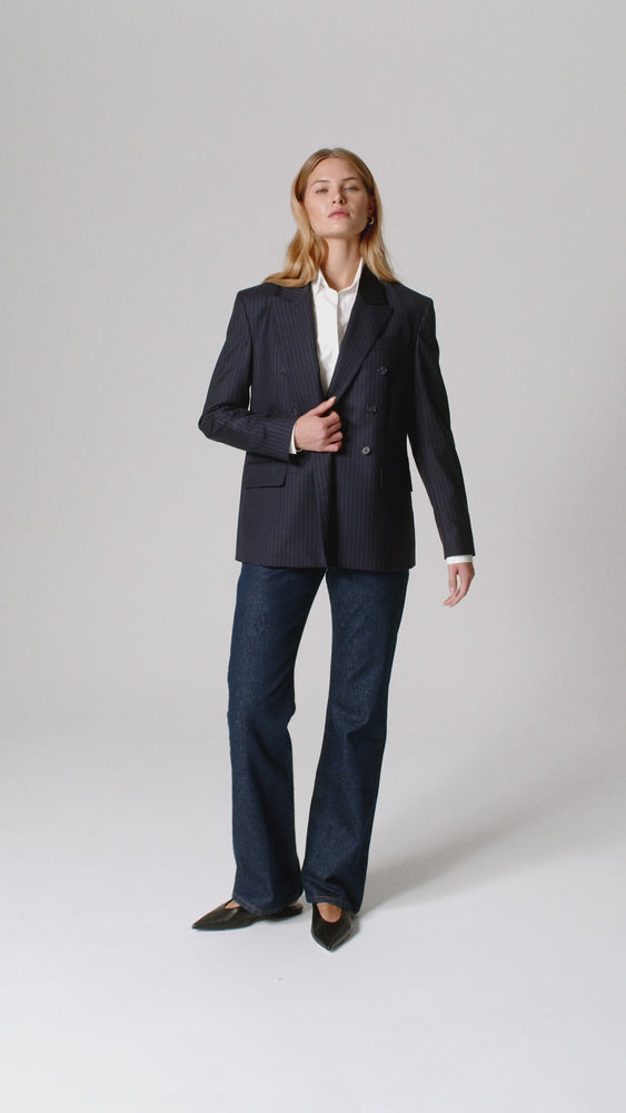 
                  
                    Load and play video in Gallery viewer, Navy blue wool Tennis Navy blazer with six buttons, wide lapels and slightly wider shoulders
                  
                